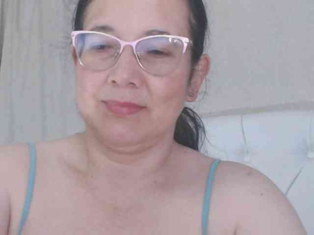 Maturepriscila webcam