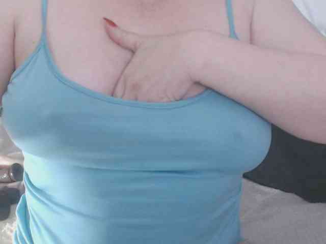 Maturepriscila webcam