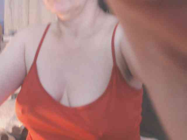 Maturepriscila webcam