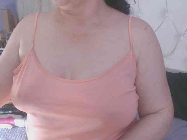 Maturepriscila webcam