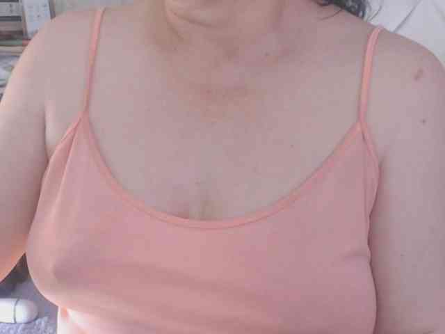 Maturepriscila webcam