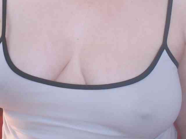 Maturepriscila webcam