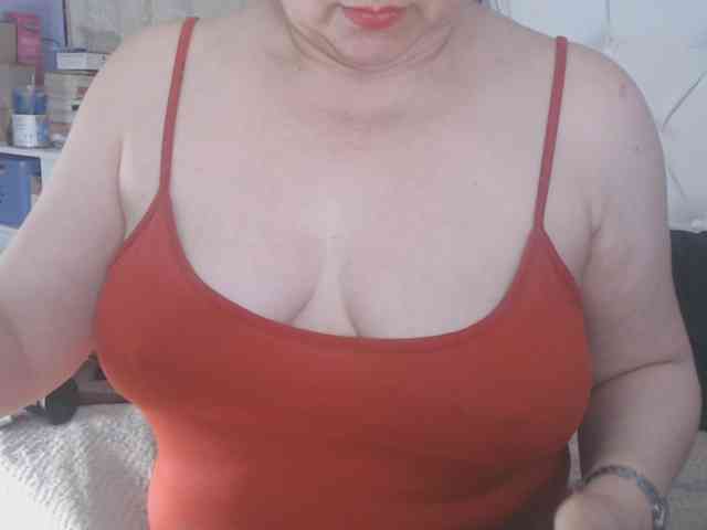 Maturepriscila webcam