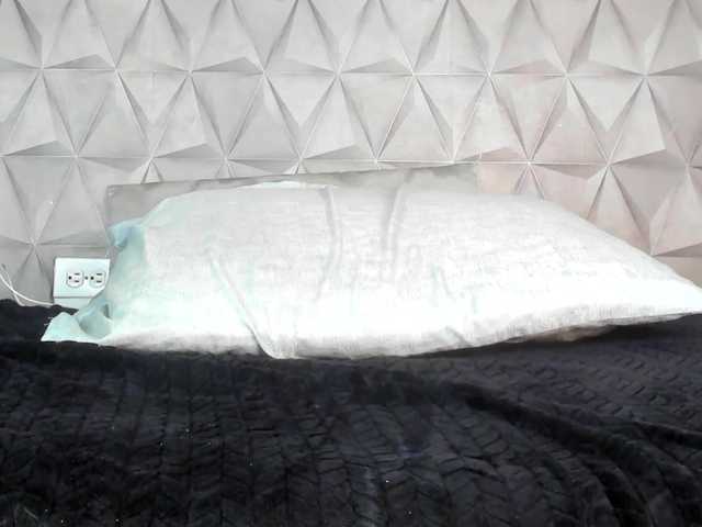  Mollys-Charm777 chat room