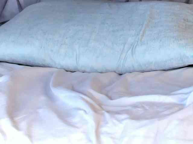 Mollys-Charm777 webcam