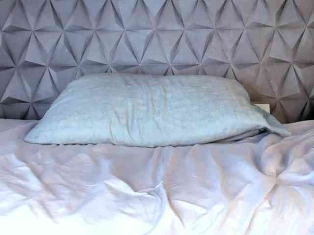 Mollys-Charm777 webcam