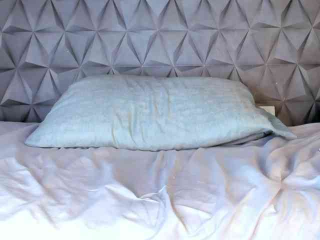 Mollys-Charm777 webcam