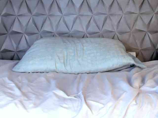 Mollys-Charm777 webcam