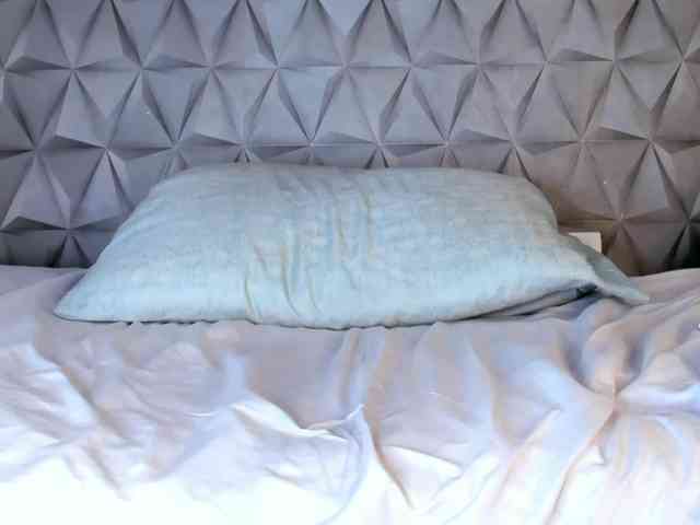 Mollys-Charm777 webcam