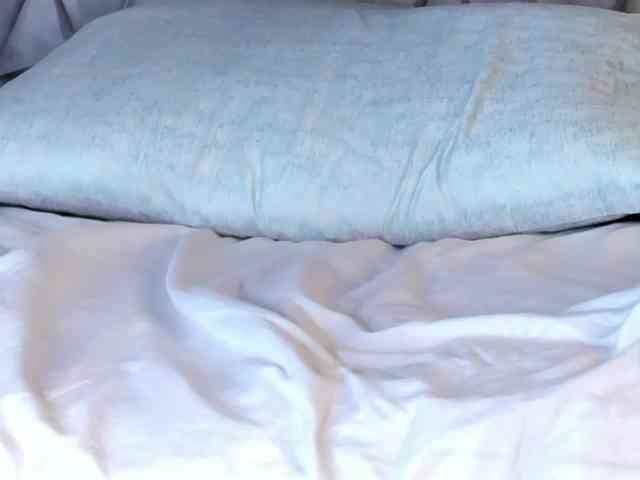 Mollys-Charm777 webcam