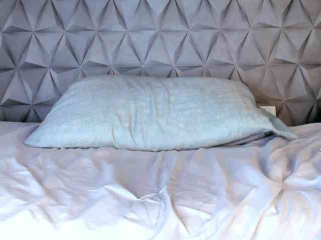 Mollys-Charm777 webcam