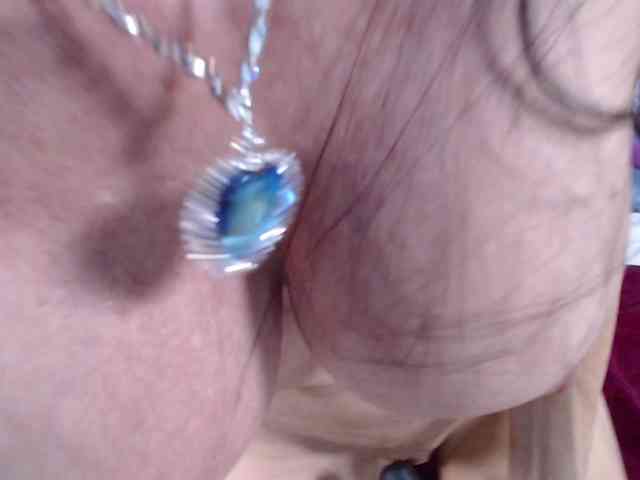 FeliciaHardon1 webcam
