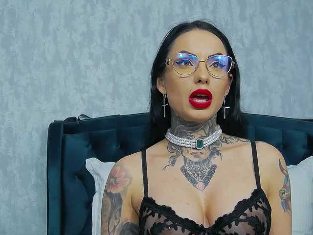 NataliaCristal's BongaCams show and profile