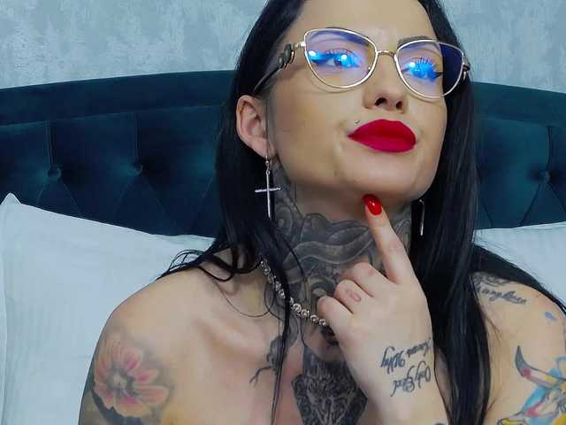 NataliaCristal's BongaCams show and profile