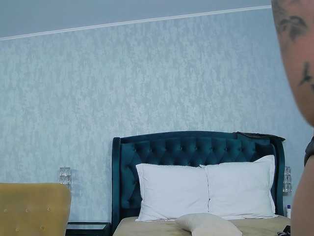 NataliaCristal's BongaCams show and profile