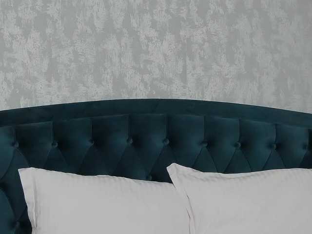 NataliaCristal's BongaCams show and profile