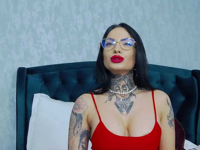 NataliaCristal's BongaCams show and profile