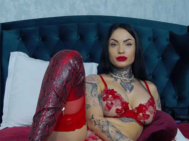 NataliaCristal's BongaCams show and profile