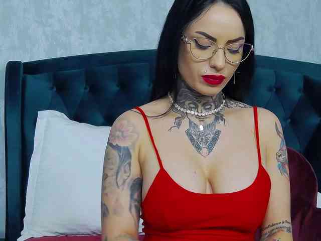 NataliaCristal Live Webcam on BongaCams