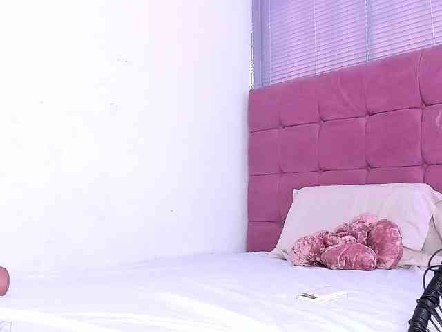 quianna-1 webcam