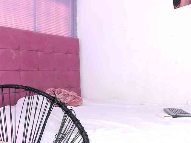 quianna-1 webcam