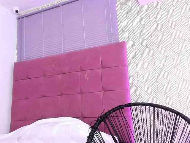 quianna-1 webcam