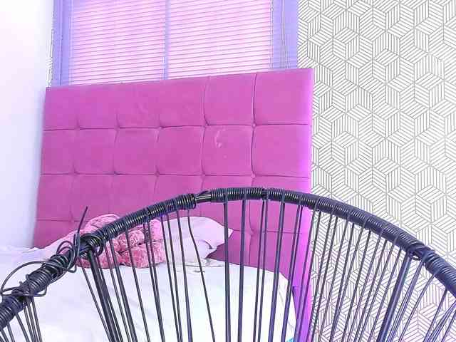quianna-1 webcam