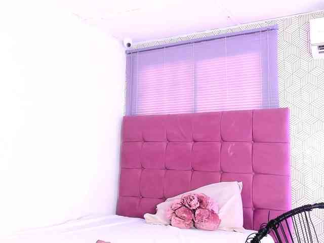 quianna-1 webcam