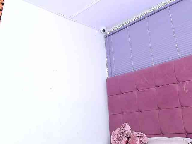 quianna-1 webcam