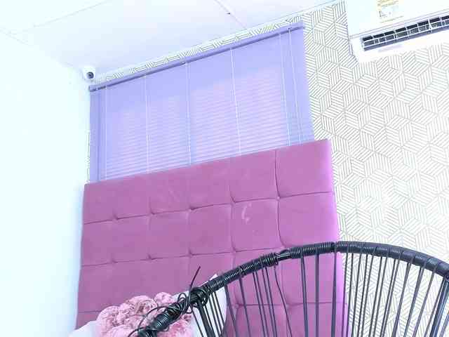 quianna-1 webcam