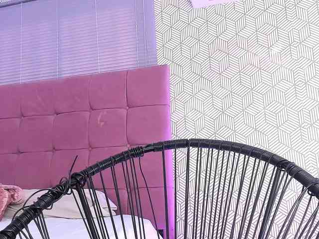 quianna-1 webcam