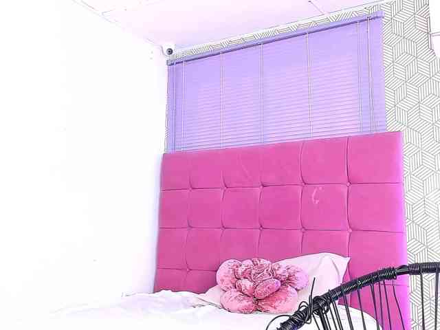 quianna-1 webcam