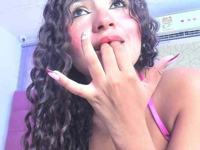 quianna-1 webcam