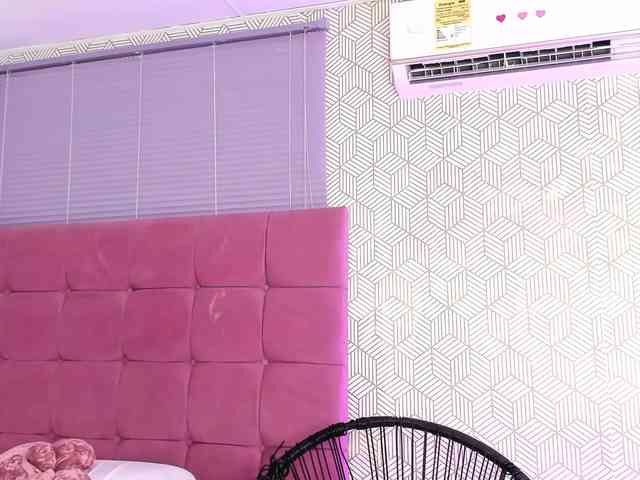 quianna-1 webcam