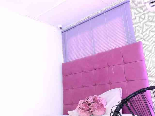 quianna-1 webcam