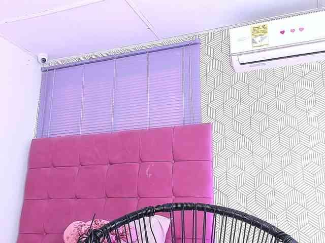 quianna-1 webcam