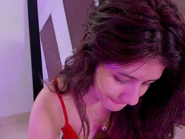 miaqueen021 webcam