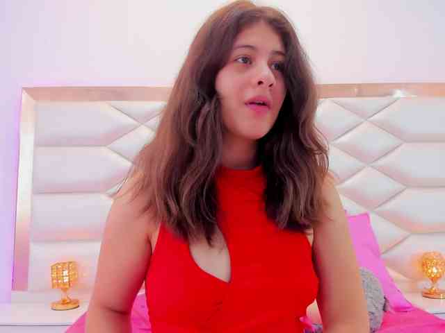miaqueen021 webcam