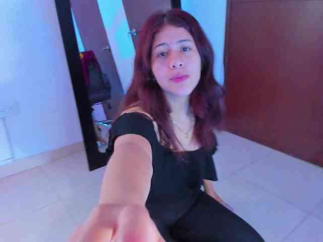 miaqueen021 webcam