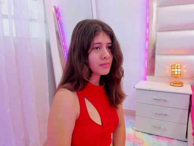 miaqueen021 webcam