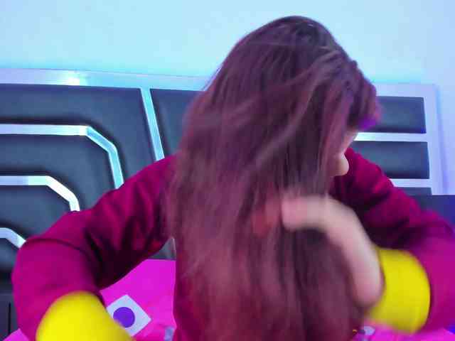 miaqueen021 webcam