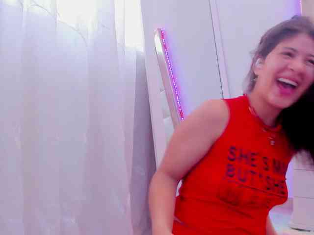 miaqueen021 webcam