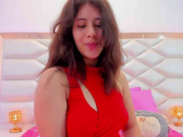 miaqueen021 webcam