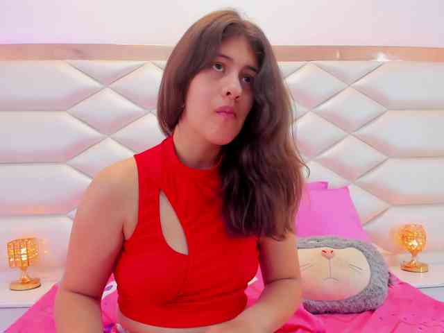 miaqueen021 webcam