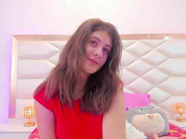 miaqueen021 webcam