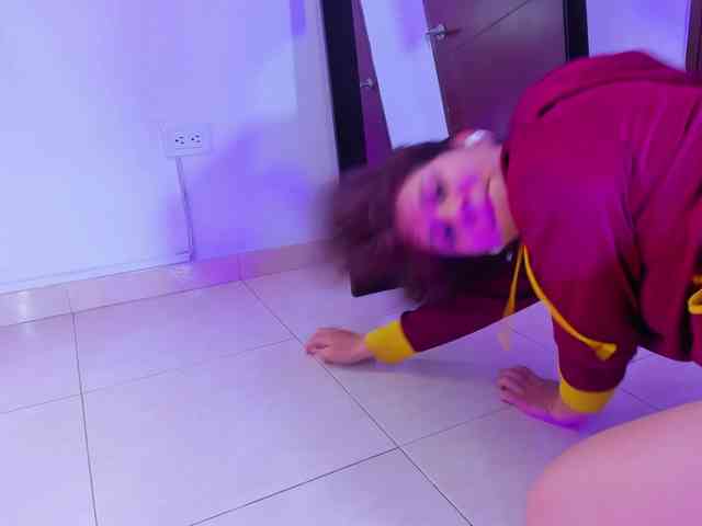 miaqueen021 webcam