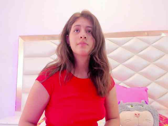miaqueen021 webcam