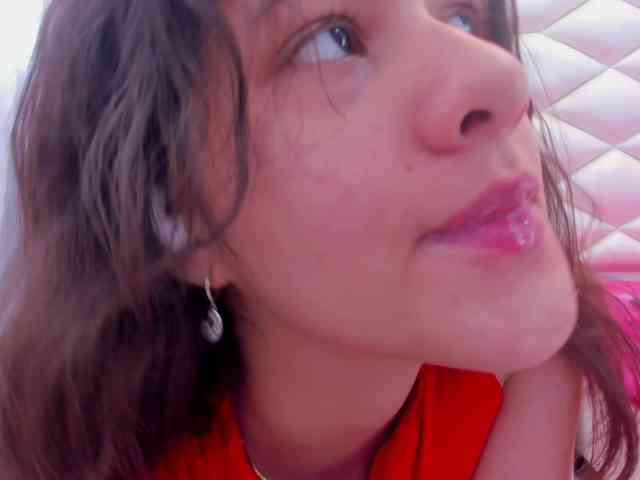 miaqueen021 webcam