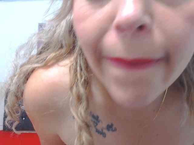 ariellth webcam