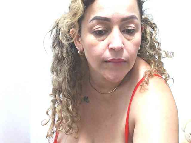 free nude cam Ariellth